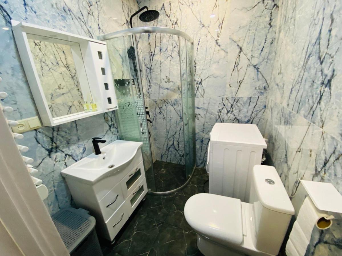 バトゥーミPanoramaアパートメント エクステリア 写真